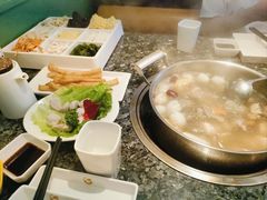 -一席地·本地鸡窝·杭帮鸡火锅(萧山银隆百货店)