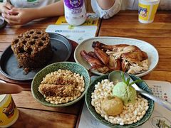 -包整·丝娃娃(一览甲秀楼风景店)