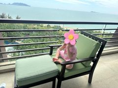 -三亚湾海居铂尔曼度假酒店