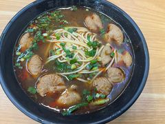 -丽影重庆小面(定西路店)