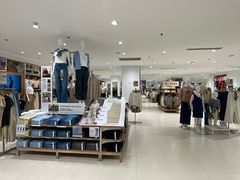 -优衣库(重庆星光时代广场店)