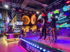 -Famous肥猫墨西哥音乐餐吧(五棵松华熙LIVE店)