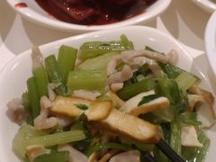 -光明·博海美食花园(上海瑞金医院12号楼店)