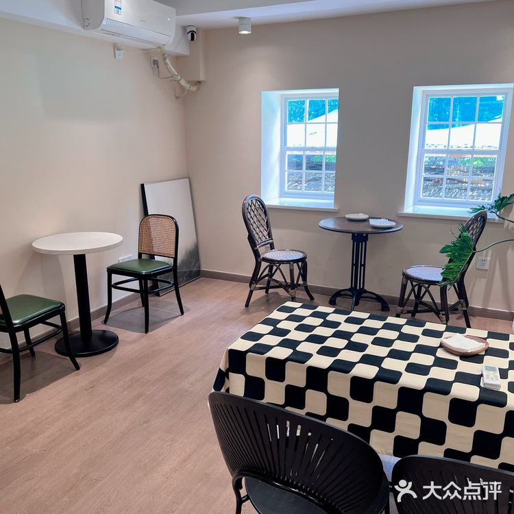 宁波咖啡店|重新装修的chic变身乐高王国