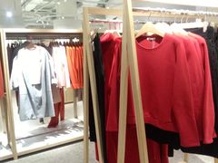 服装区域-OCE(熙地港购物中心店)