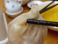 -诚铭记·虾仁汤包·成都小吃(融创店)