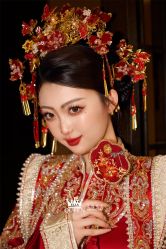 点击看大图 -艾拉·女王婚纱礼服馆