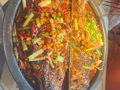 -鸣记脆皮烤鱼·海鲜烤鱼(三八广场店)