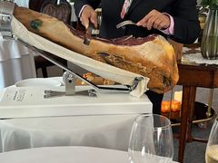 -La Villa French Restaurant