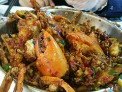 -凤凰路何眼镜香辣蟹(花果园店)