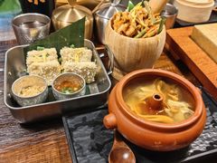 -银米·云南传统过桥米线(双廊黑金冠店)