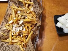 -BHC炸鸡(明洞总店)