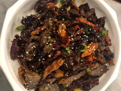 -蔼若春.传承三十年云南菜(金碧公园店)