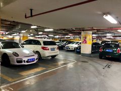 -日月光中心-停车场