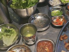-哈哈碳都·牛肋条无限自助烤肉(台江万达店)