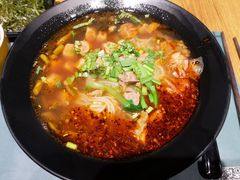 -八月美食小馆(银泰城总店)
