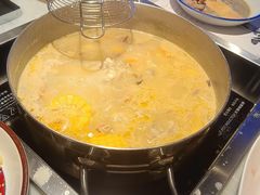 -尚尚仙·酸汤猪手·猪肚鸡火锅(华联万柳购物中心店)