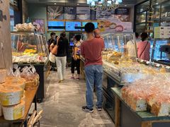 面包甜点陈列柜-东哥面包(江宁大润发店)