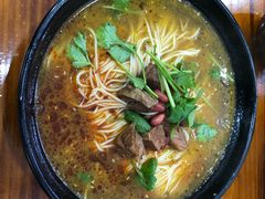 金牌牛肉面-重庆小面