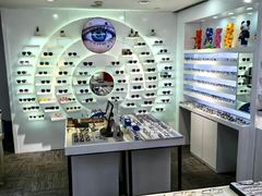 -浮光眼镜·蔡司视觉合作·数字验配中心(陆家嘴店)