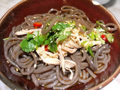 苗家酸辣鸡丝蕨根粉-望湘园·小雅(德基店)
