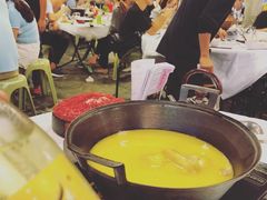 -鲜入围煮花胶鸡海鲜火锅