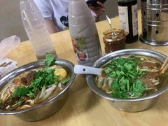 -朝阳路拉面店