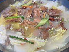 佬土鹅白锅-佬土鹅肠火锅(中建大观店)