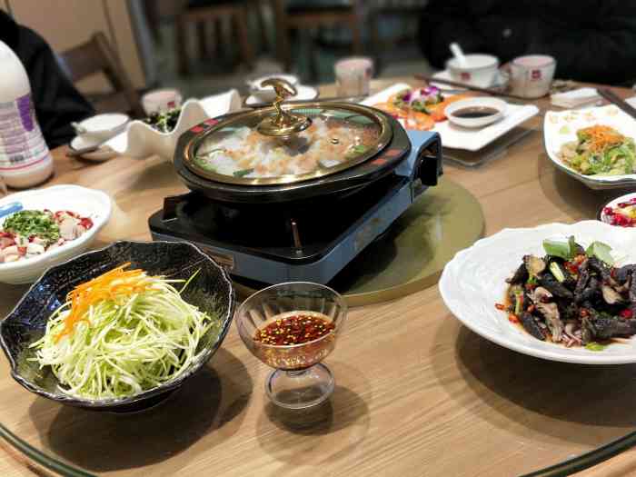 陶德砂锅居(育才路店)-"据说来遂宁都会推荐这家店,生意很好的一家.