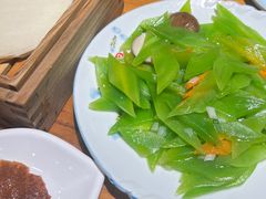 清炒青笋-新興传承烤鸭