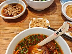 -湘人龙记老长沙米粉(鸟巢店)
