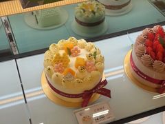 -花花卷卷·鲜食蛋糕(静安久光百货店)