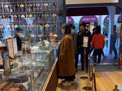 -VENCHI 闻绮(上海佛罗伦萨小镇店)