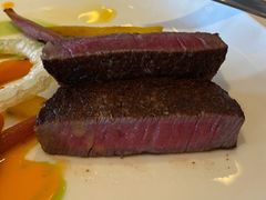 M7级和牛牛柳配手指胡萝卜-Jean Georges