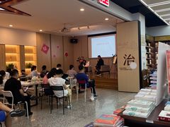 -新华书店(新街口旗舰店)