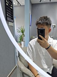 -艺格造型染发烫发