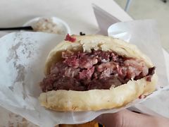 -闫家驴肉老店(华电一校店)