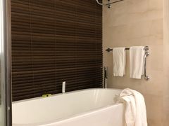 -青岛海尔洲际酒店