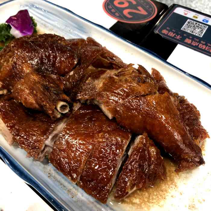 禄兴记香港大排档(浦江城市生活广场店)-"[薄荷]环境:环境清新,给人很