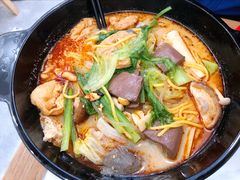 -吕阿婆骨汤麻辣烫(云岗店)