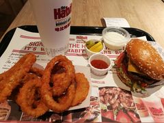 -The Habit Burger Grill 哈比特汉堡(复兴soho店)