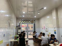 大堂-老东门糁烫面角总店