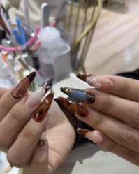 -晨·艺美甲美睫