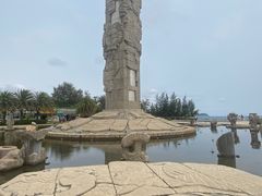 -亚龙湾中心广场