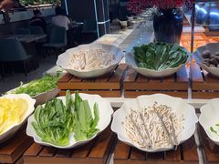 -金滏山烤肉·海鲜·火锅自助餐厅(襄阳万达店)