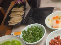 -巴渝瓦肆重庆鲜火锅(宝龙环湖店)