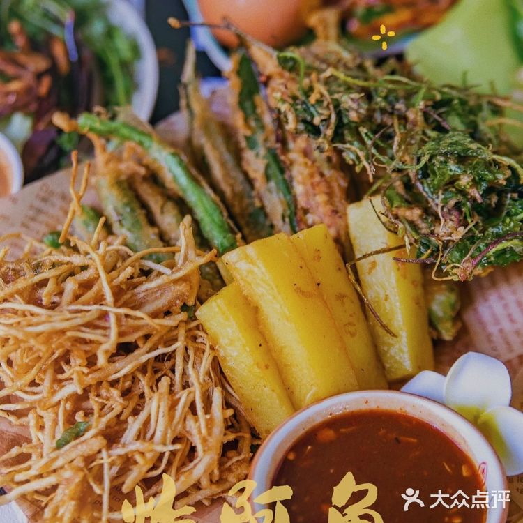 街边的缅甸小吃让你停不下