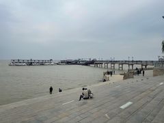 -巴陵广场