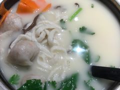 -渔米丰·广府鱼汤米线(光明广场店)