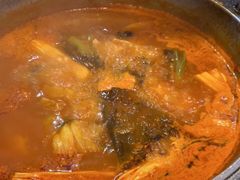 -八次方巴乡石锅鱼·金海湖水库活鱼(谷丰东路店)